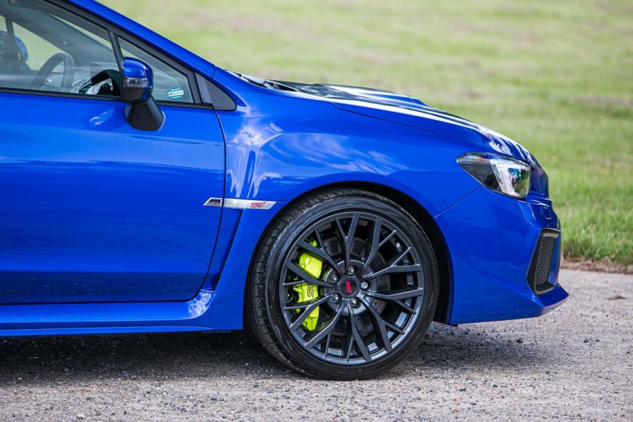 Детали экстерьера Subaru WRX STI Final Edition 2017 года  (UK) (фото 4 из 21)